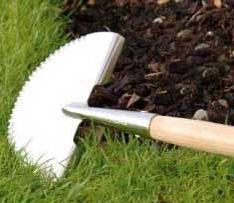 Poolkuukujuline peenra- ja muruääristaja